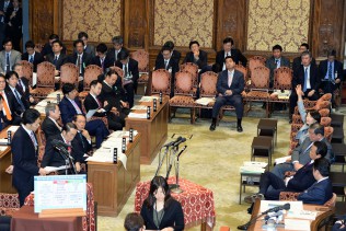 階議員の指摘に丸川大臣は言い訳の答弁