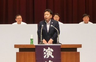 枝野幸男幹事長