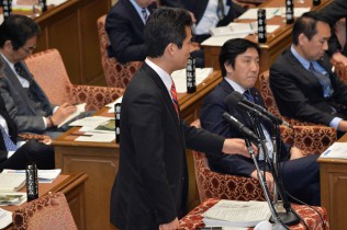 緒方林太郎議員