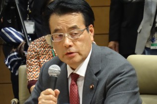 岡田克也常任顧問